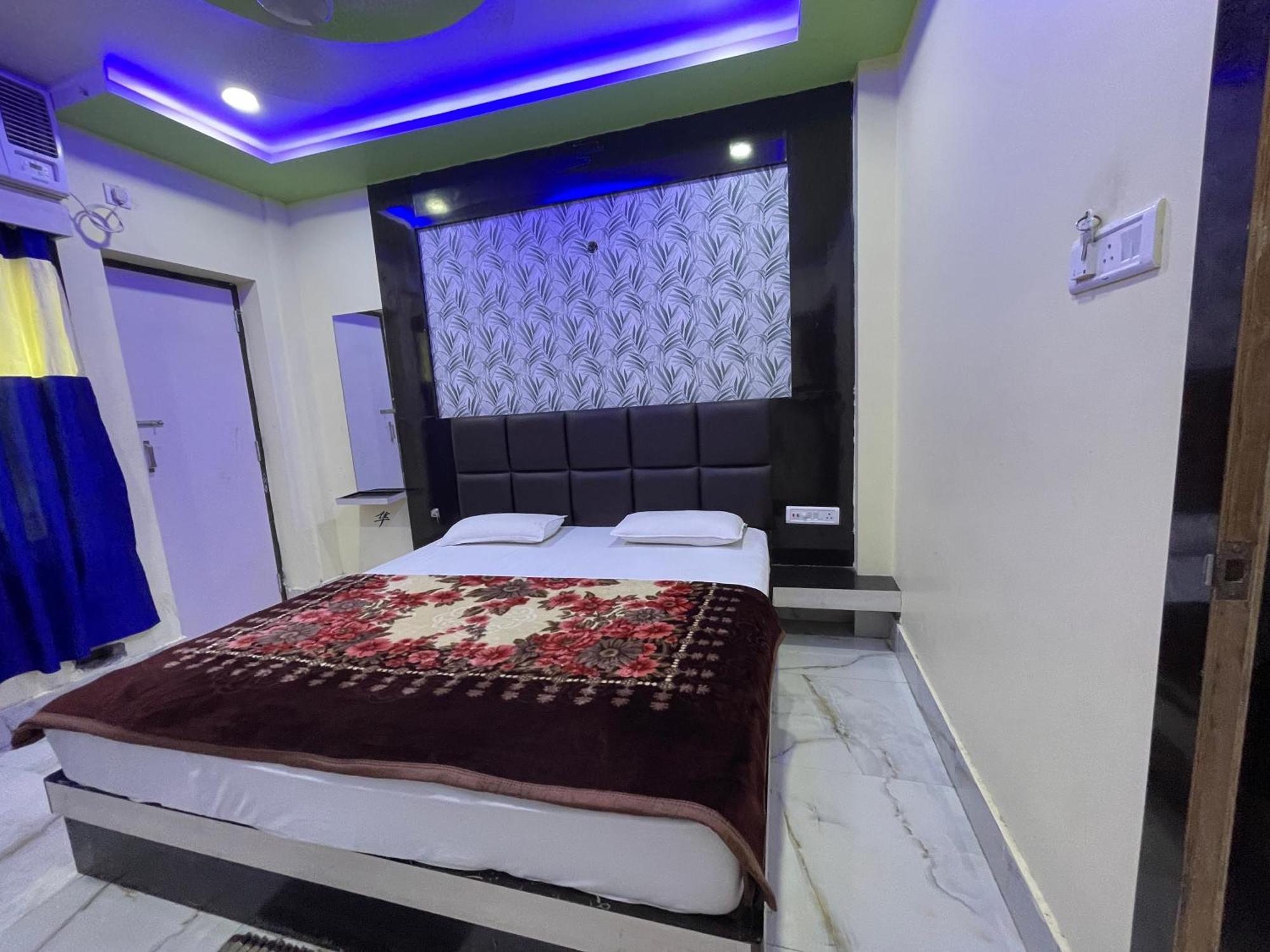 Ojotrip Raghunath Palace Puri Hotel Exterior photo